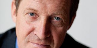 Alastair Campbell to headline free retailTRUST mental health event