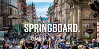 Warm and sunny weather sees footfall rise by +4.2% in UK high streets Warm and sunny weather sees footfall rise by +4.2% in UK high streets