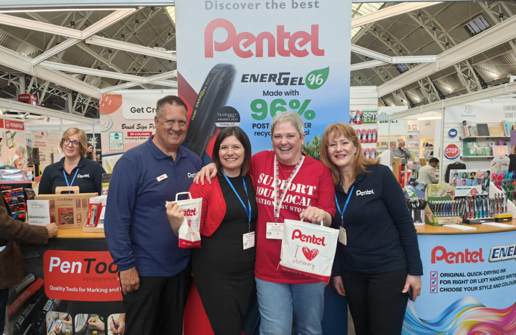Ambassador Sarah Laker (second right) with fellow indie (second left) Sandra Jarvis of Creative Cove and Pentel’s director of sales UK and ROI Graham Craik and marketing manager Wendy Vickery at last year’s London Stationery Show